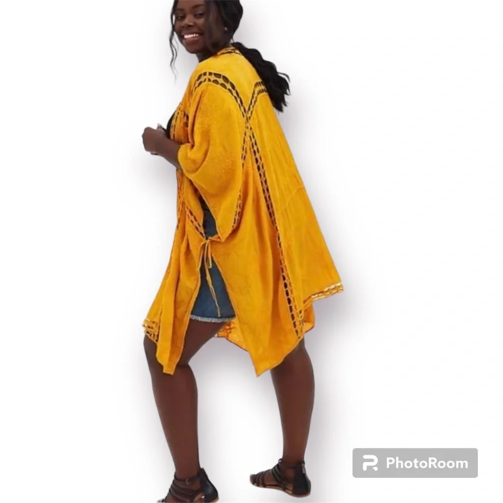 Torrid Eyelet Wrap Yellow lightweight Ruana - Picture 2 of 2
